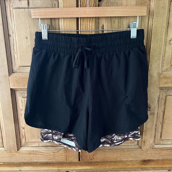 Fabletics Small Athletic Shorts Sloane Running Short Black/Smokey Runyon - Picture 2 of 9